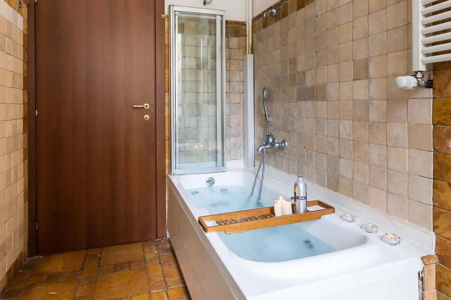Navigliieo Elegante Appartamento Idromassaggio Milan Apartment
