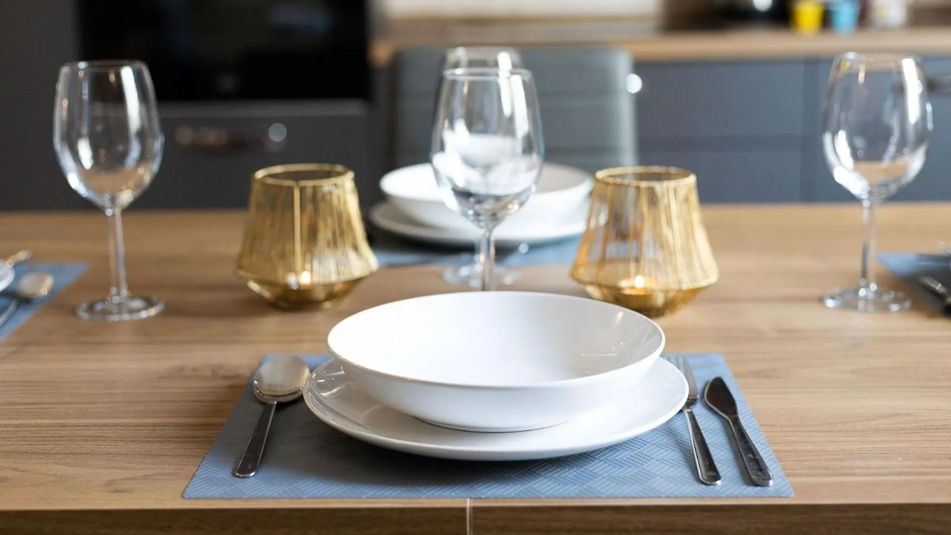 Apartment Navigliieo Elegante Appartamento Idromassaggio Milan Italy